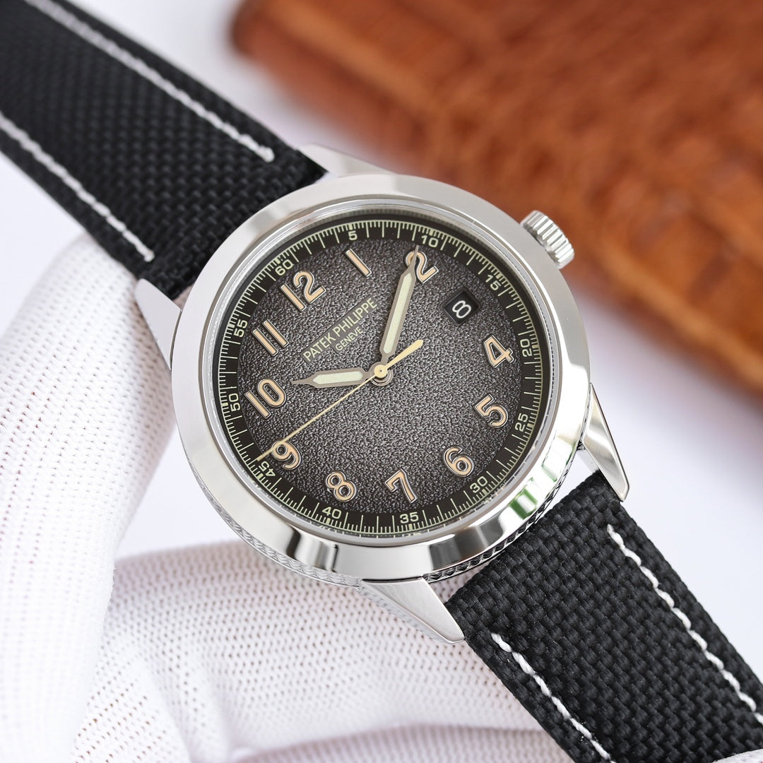 CALATRAVA 5226G-001 SILVER CASE BLACK DIAL