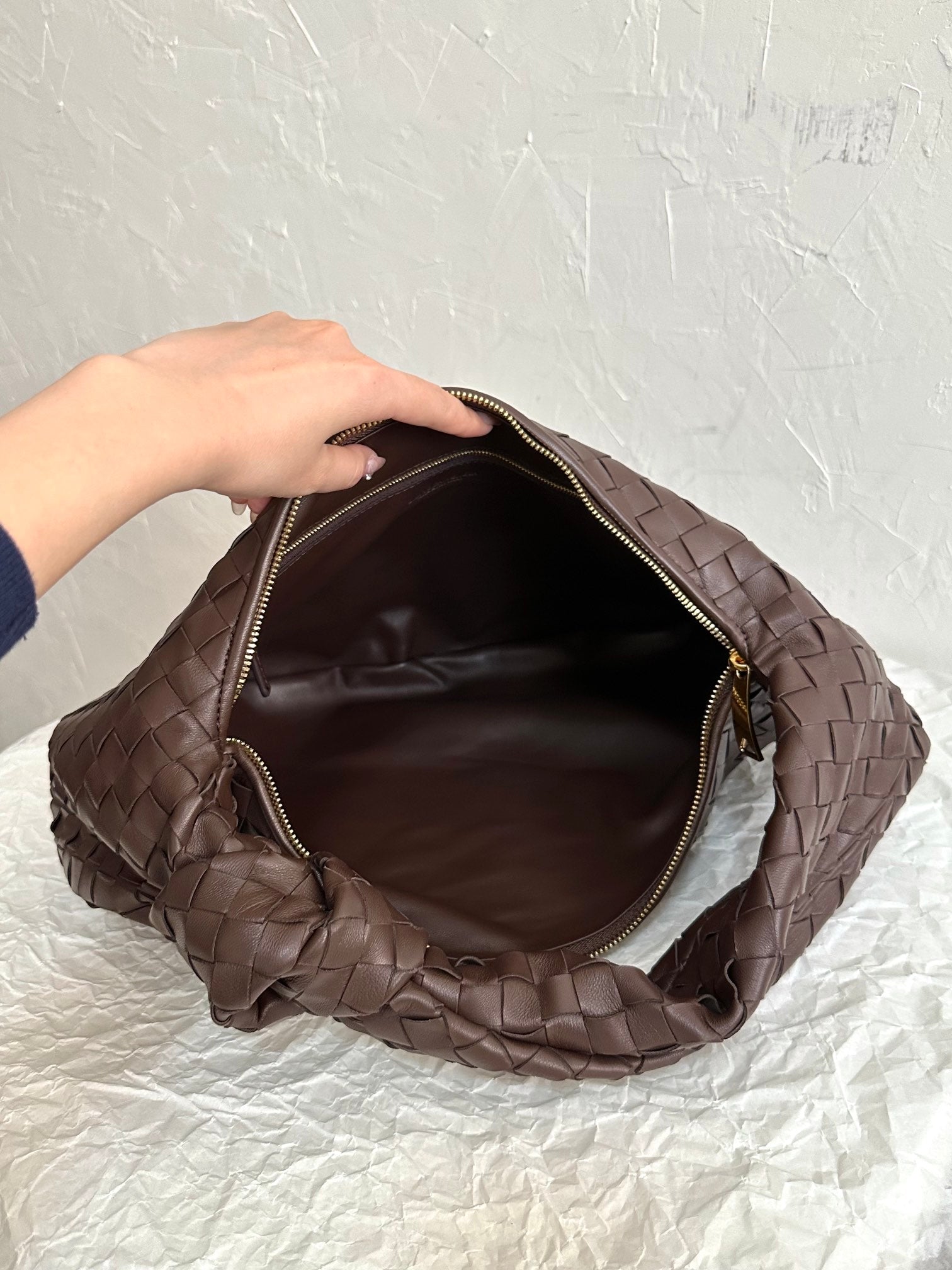 BV SMALL JODIE 48CM CHOCOLATE LAMBSKIN