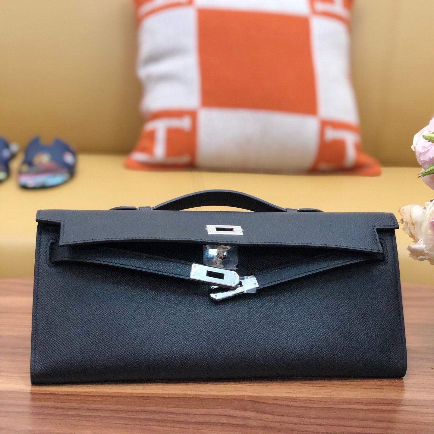 HM Kelly Cut 31cm Black Swift Leather Shw Silver Hardware