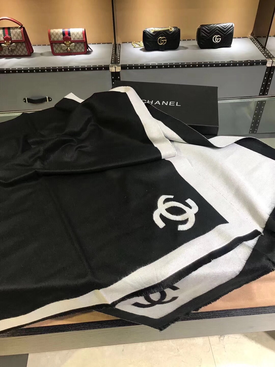 CC Scarf 180 CM In Black Mix White Cashmere 360523