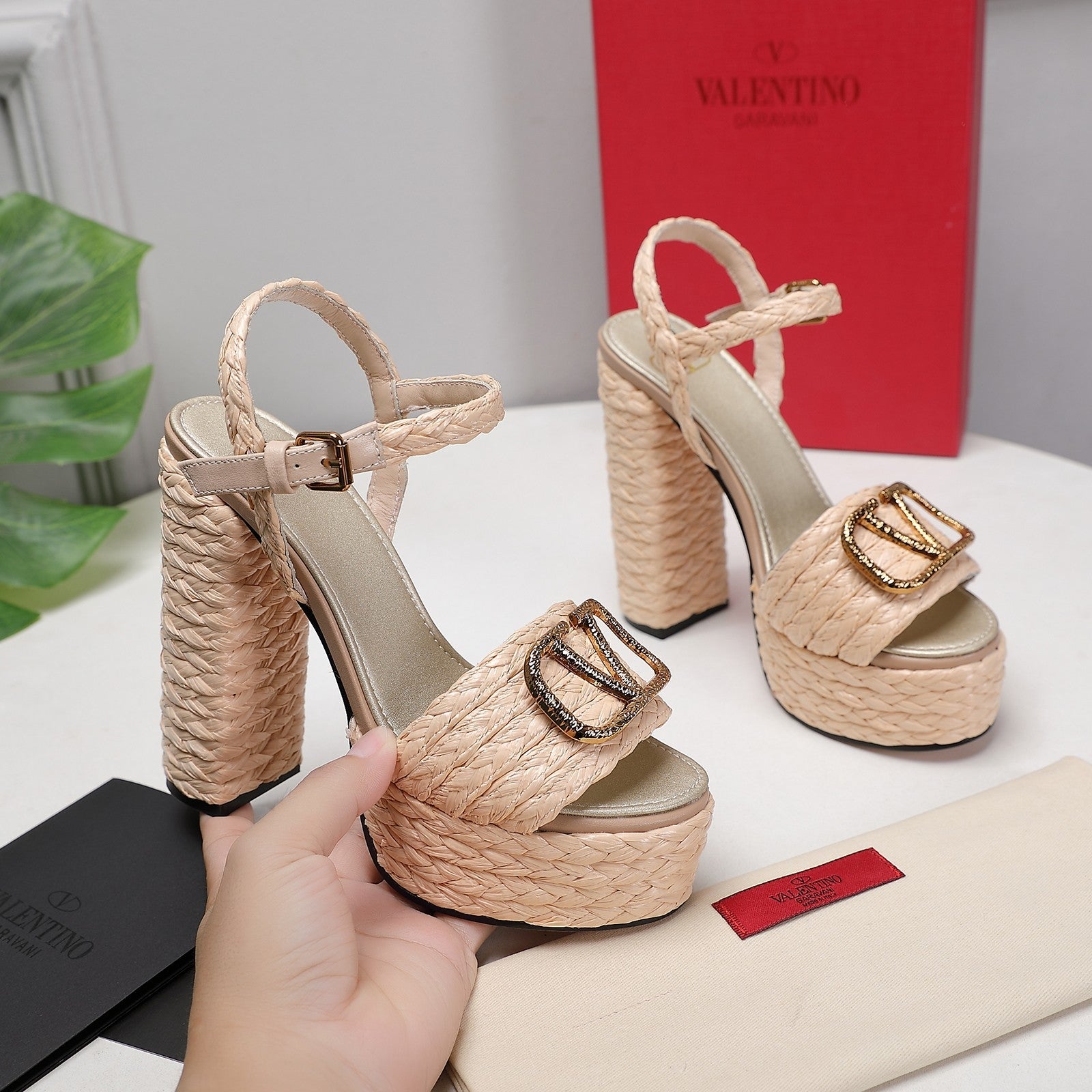 VT 25 Platform Sandals Cowhide Espadrilles