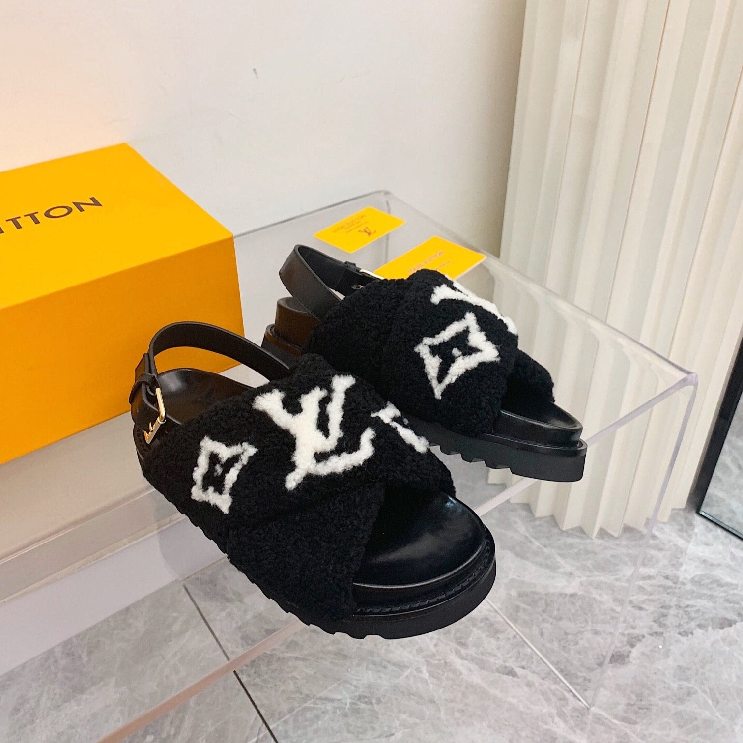 LV Paseo Flat Comfort Sandal Black White Fleece