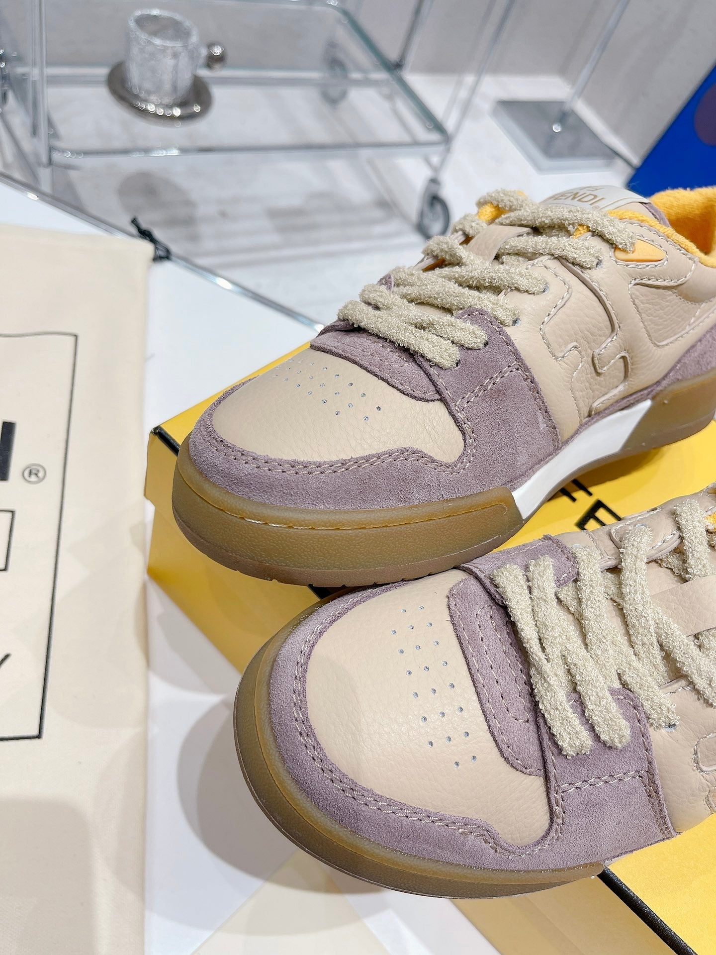 FENDI CASUAL SNEAKER IN TAN BEIGE CALFSKIN AND HEATHER PURPLE SUEDE