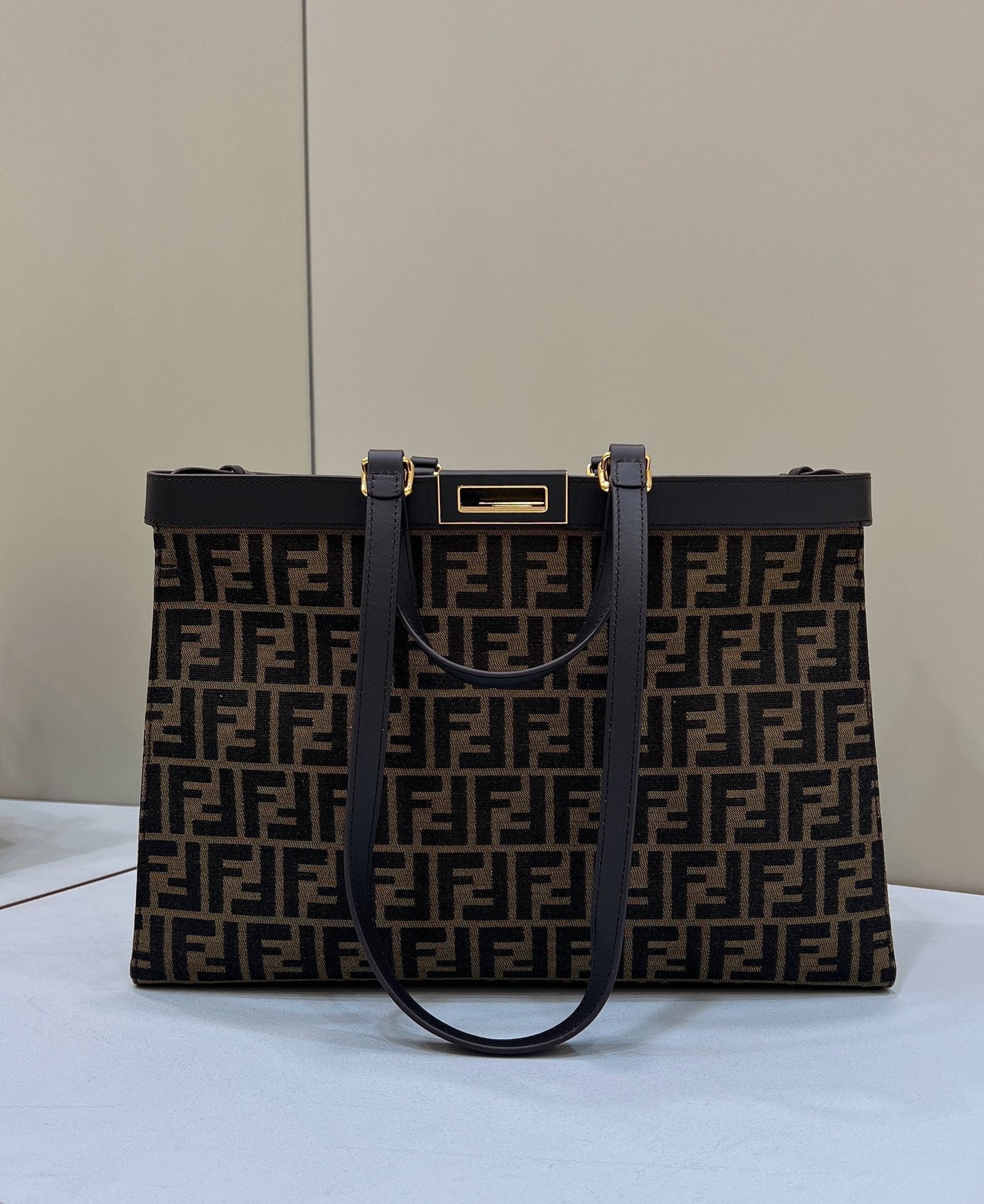 FENDI TOTE 41 BAG IN BROWN MIX BLACK MONOGRAM CANVAS GOLD HARDWARE