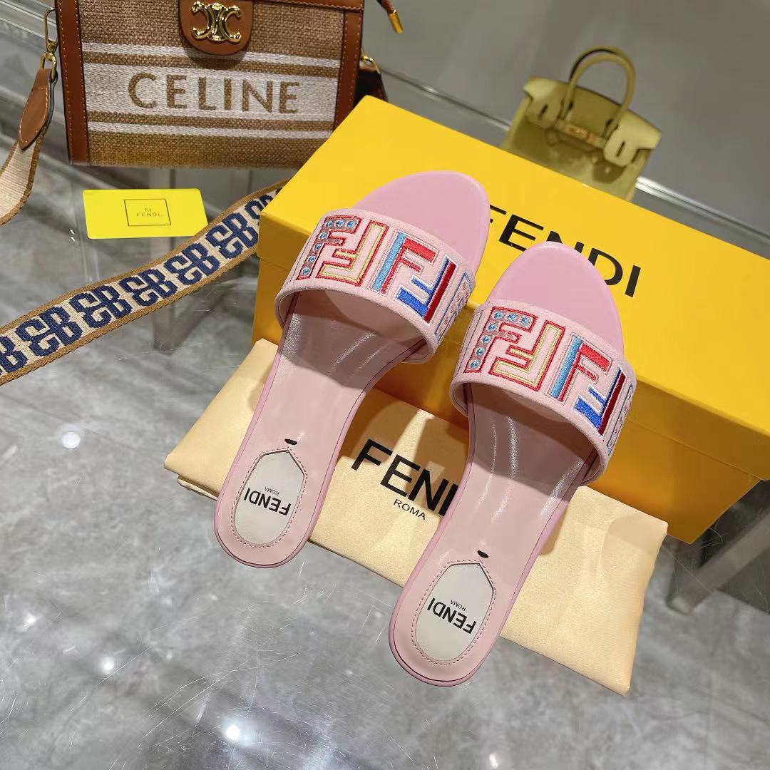 FF Multicolor Logo Slide Pink Leather