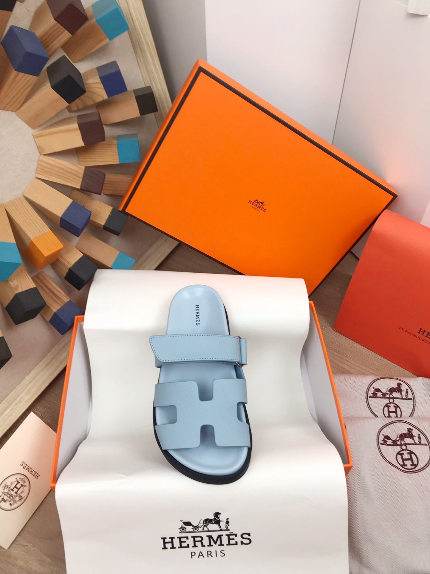 chypre sandal cloud blue calfskin