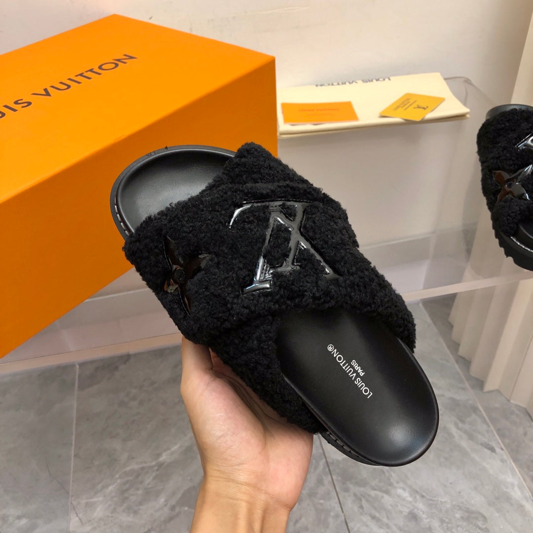 LV Paseo Flat Comfort Mule Black Fleece