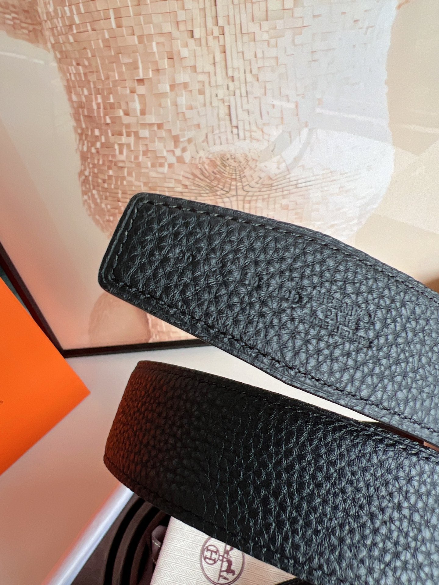 HM BELT BUCKLE & REVERSIBLE BLACK LEATHER STRAP 38 MM SILVER HARDWARE