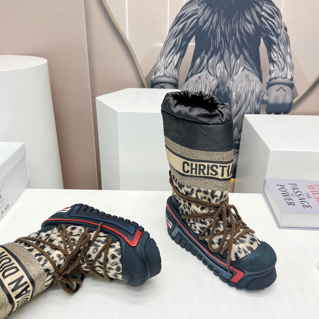 CD Platform Snow Boots Black Beige Cowhide Nylon Fabric 539655