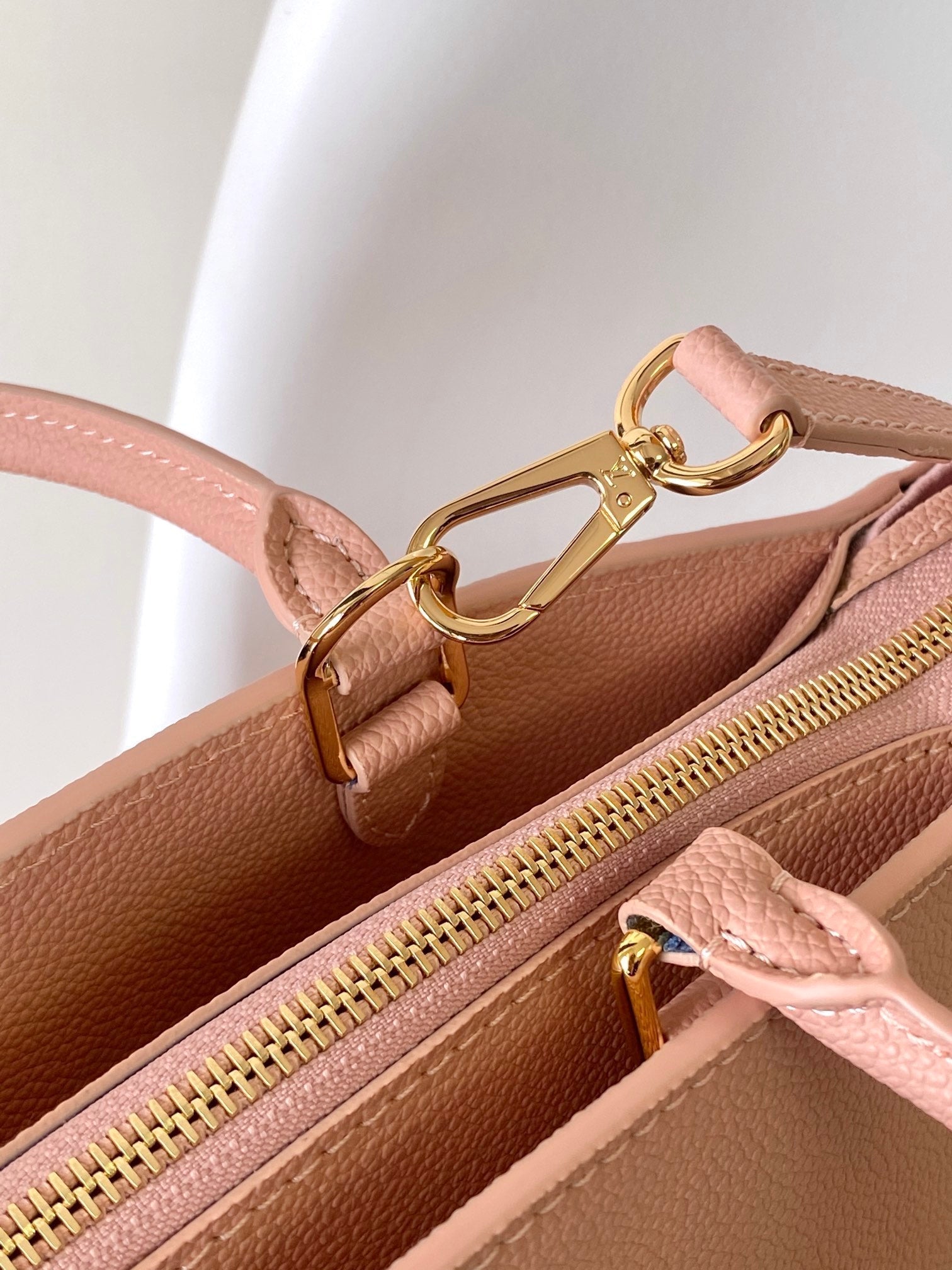 LV Petit Palais Bag Pink White Cowhide 241147