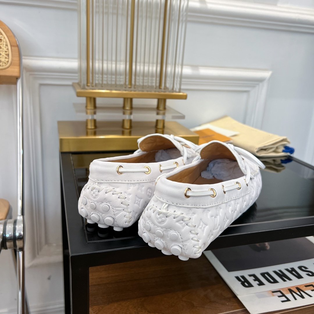 LV GLORIA FLAT LOAFER LOGO STAMPING WHITE
