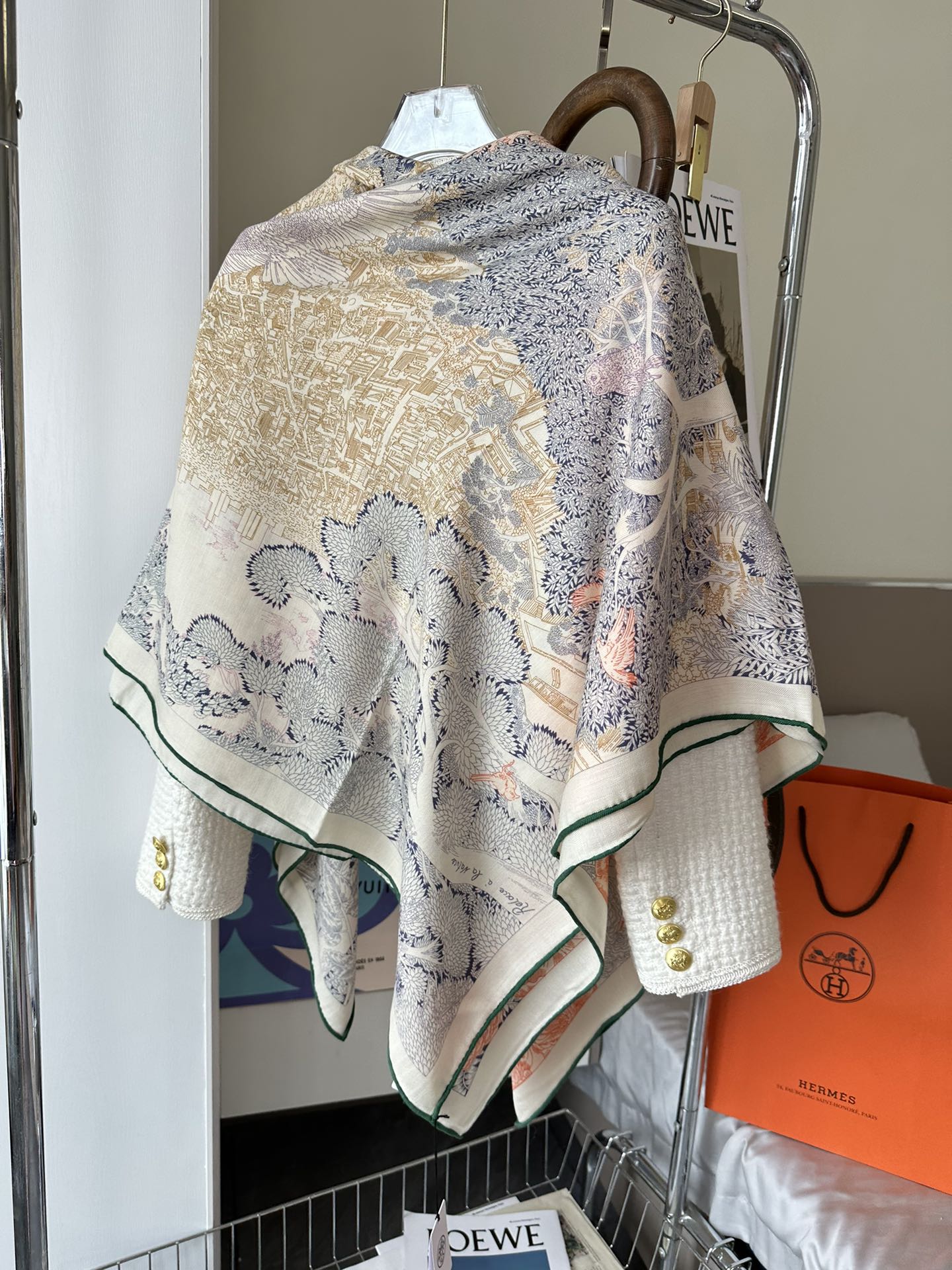 Retourala Nature Hermes Scarf 140 CM White Pink Colorful Silk