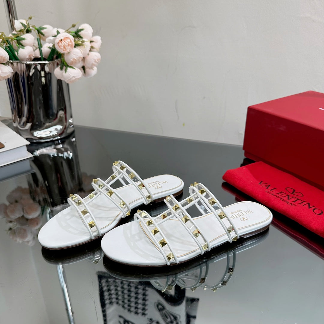 VT 25 Rockstud Flat Sandals White PVC Sheepskin 331947