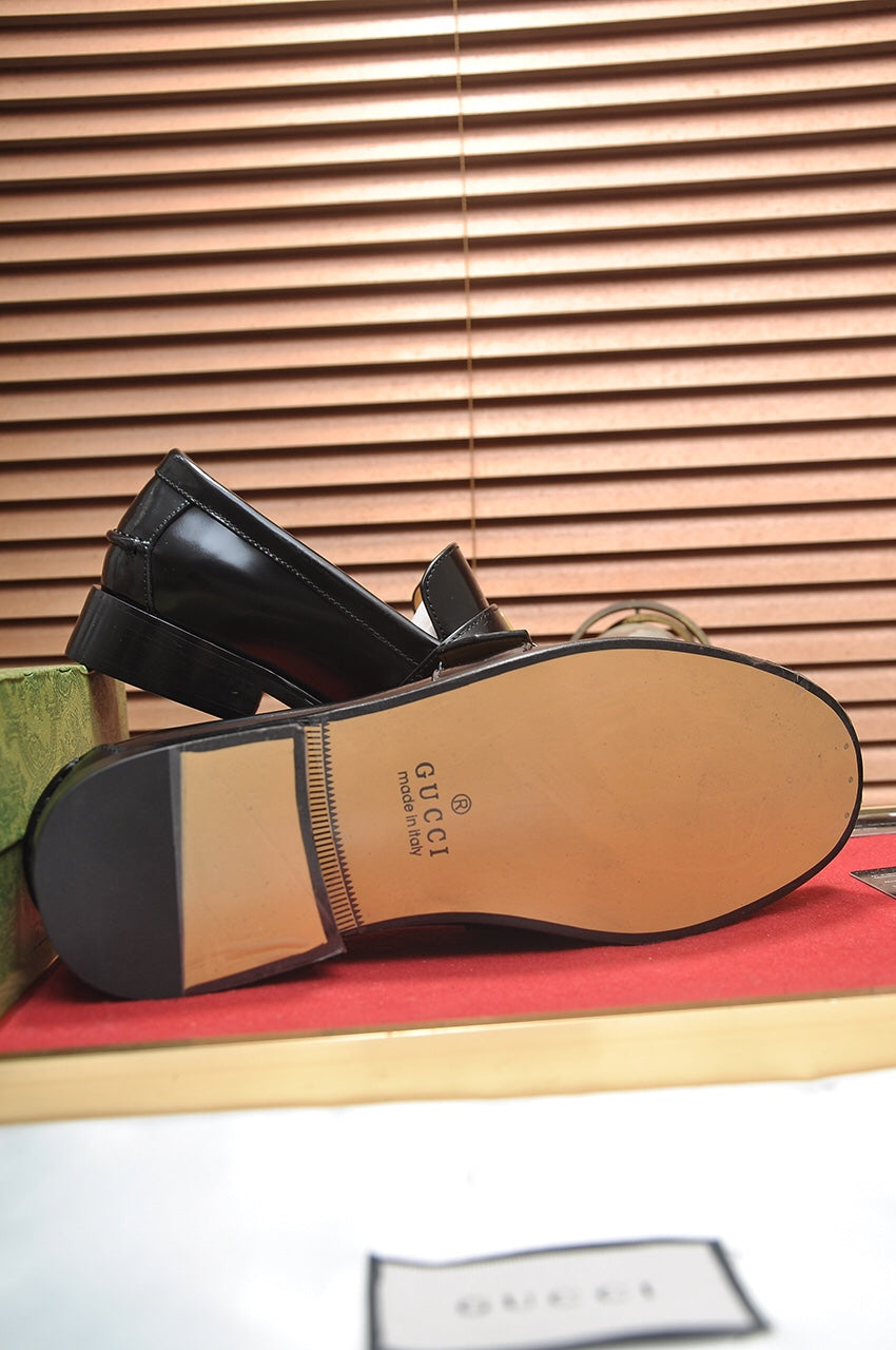 GG Men's Loafer Black Cowhide 560953