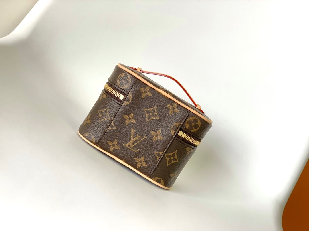 NICE NANO 14 TOILETRY POUCH