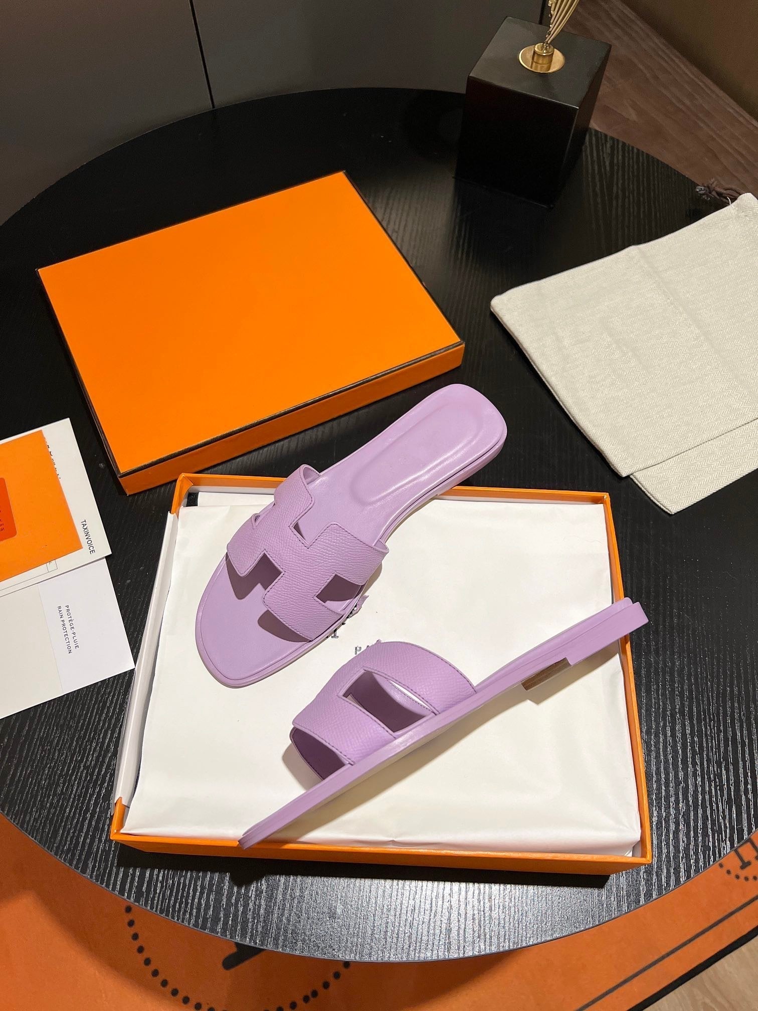 0RAN SANDAL Leather Lavender