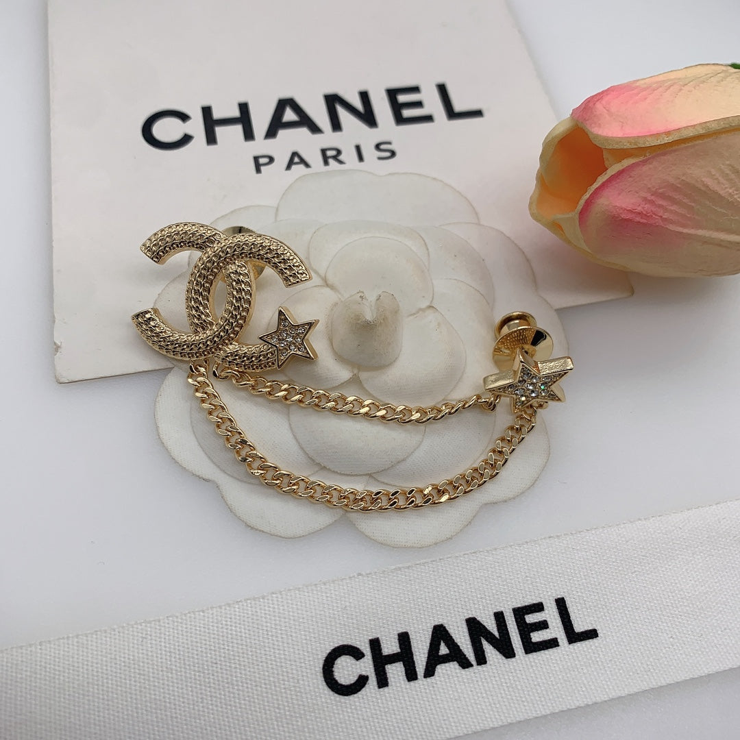 CC Brooch Gold 182874