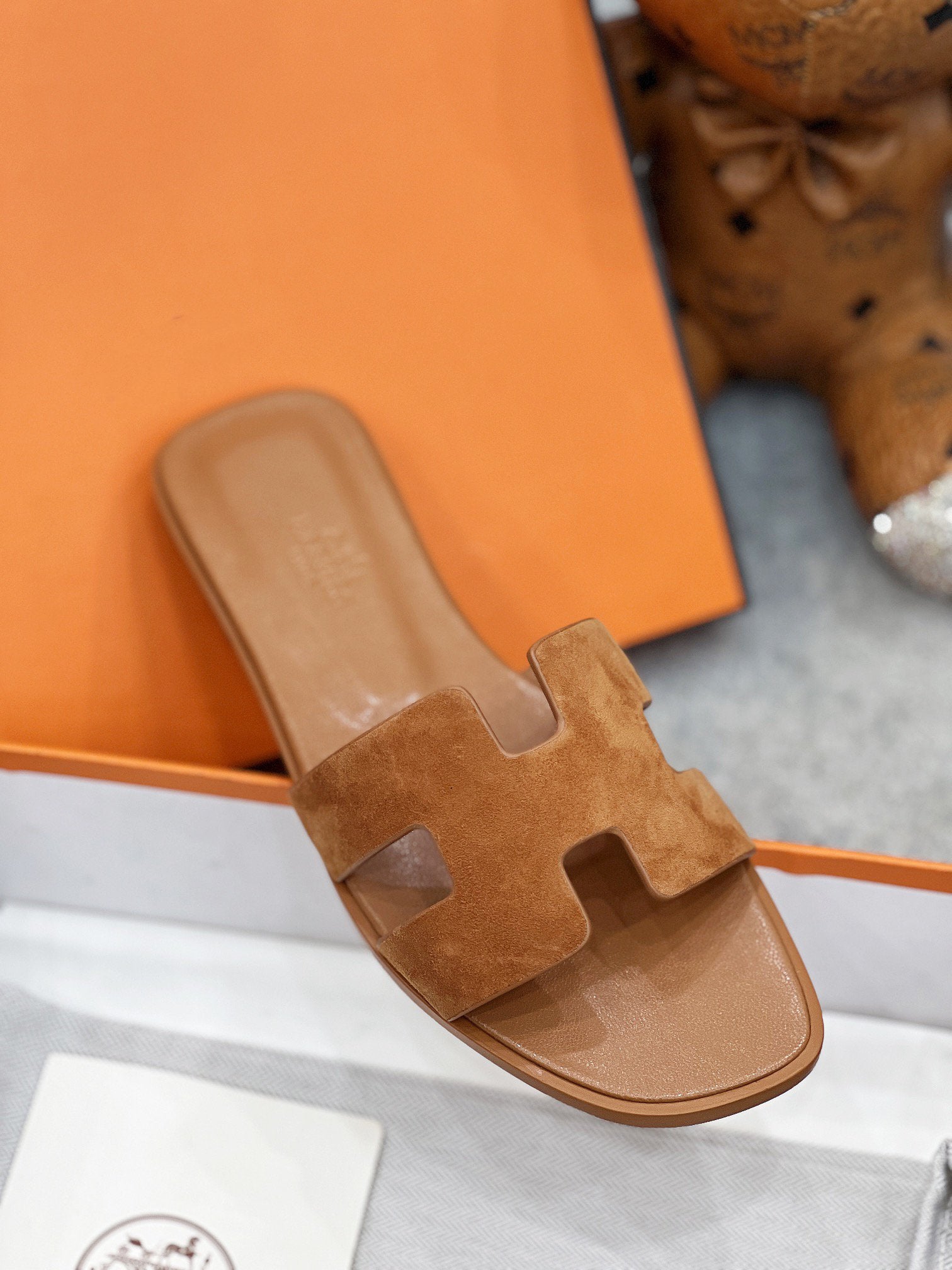 0ran sandal brown suede goatskin