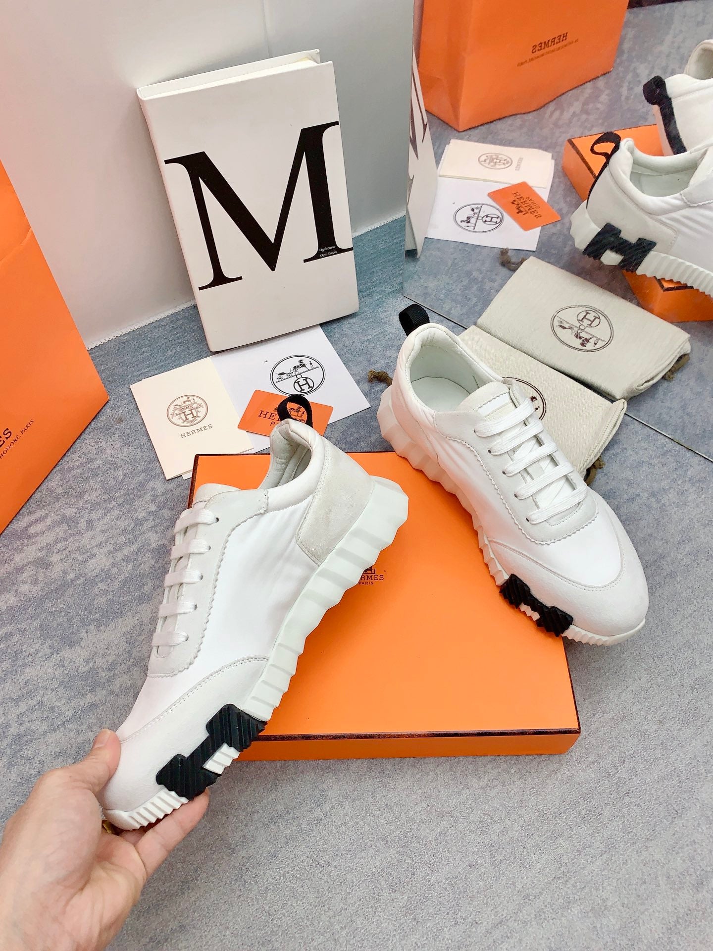 HM Bouncing Sneaker In White Lambskin 106431