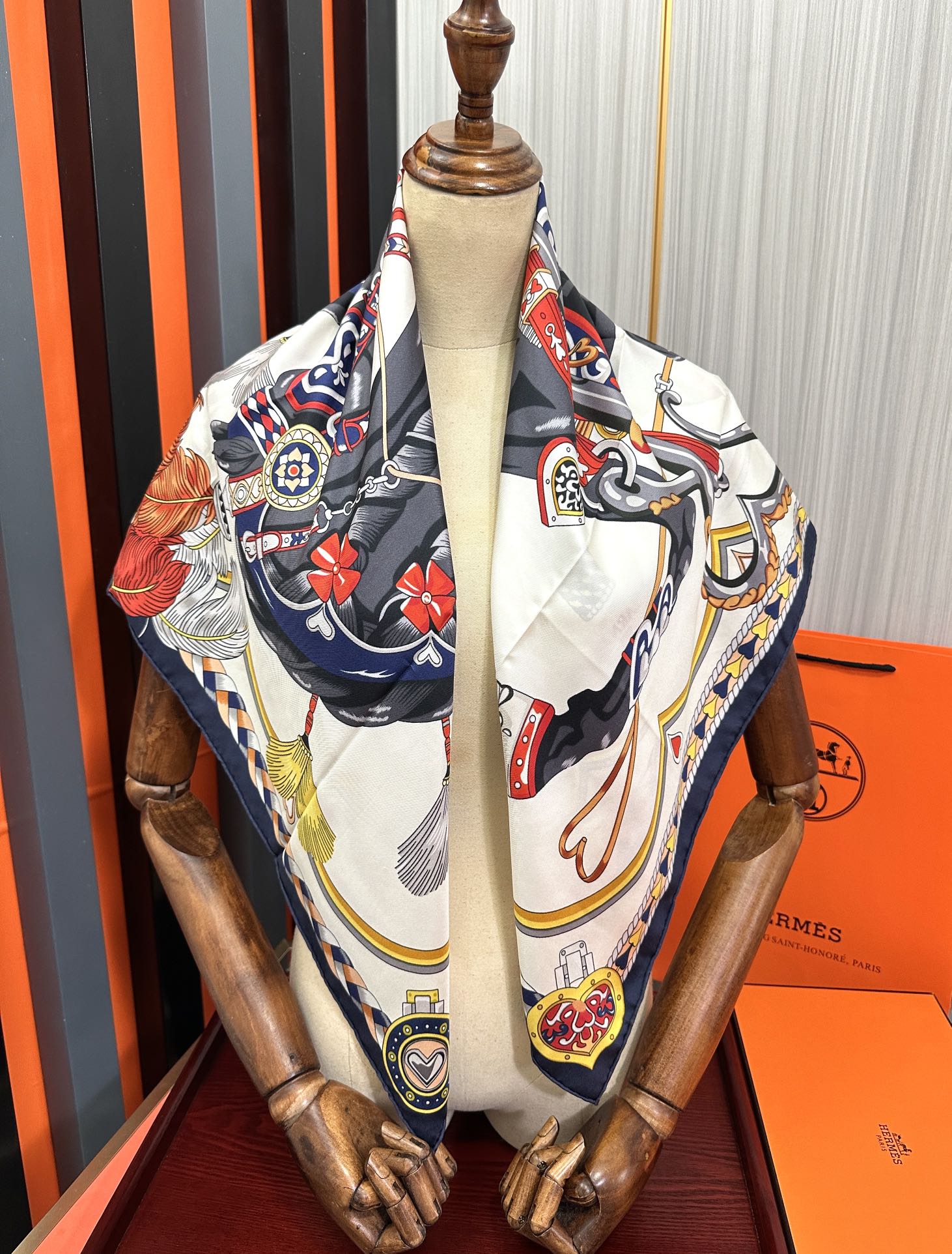 Carré Harnais De Cœur Scarf 90 CM In Colorful Silk  236222