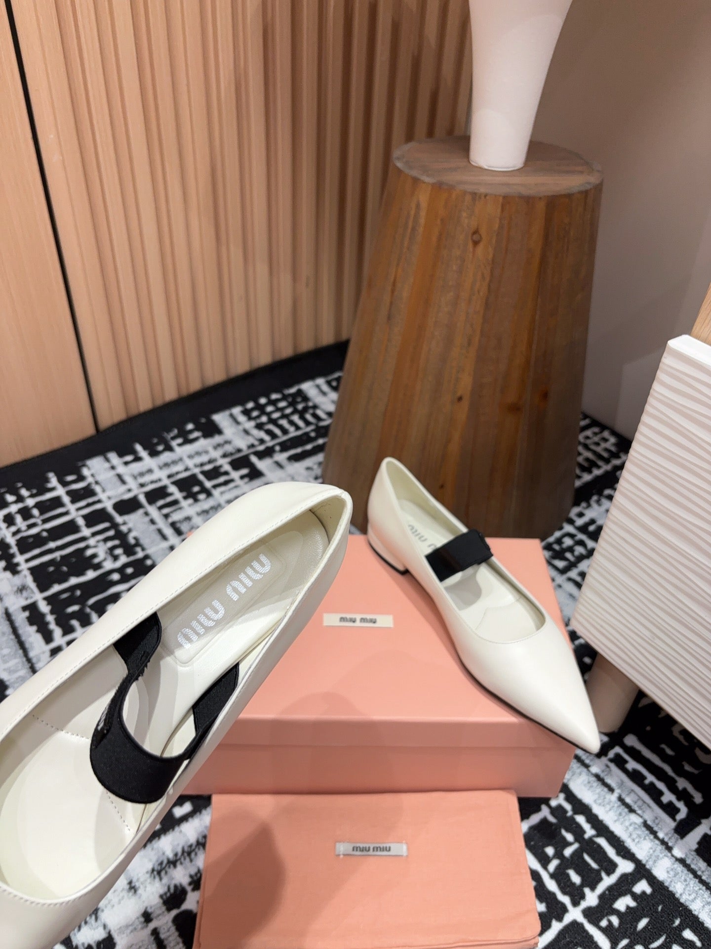 Miu Mary Jane White Lambskin