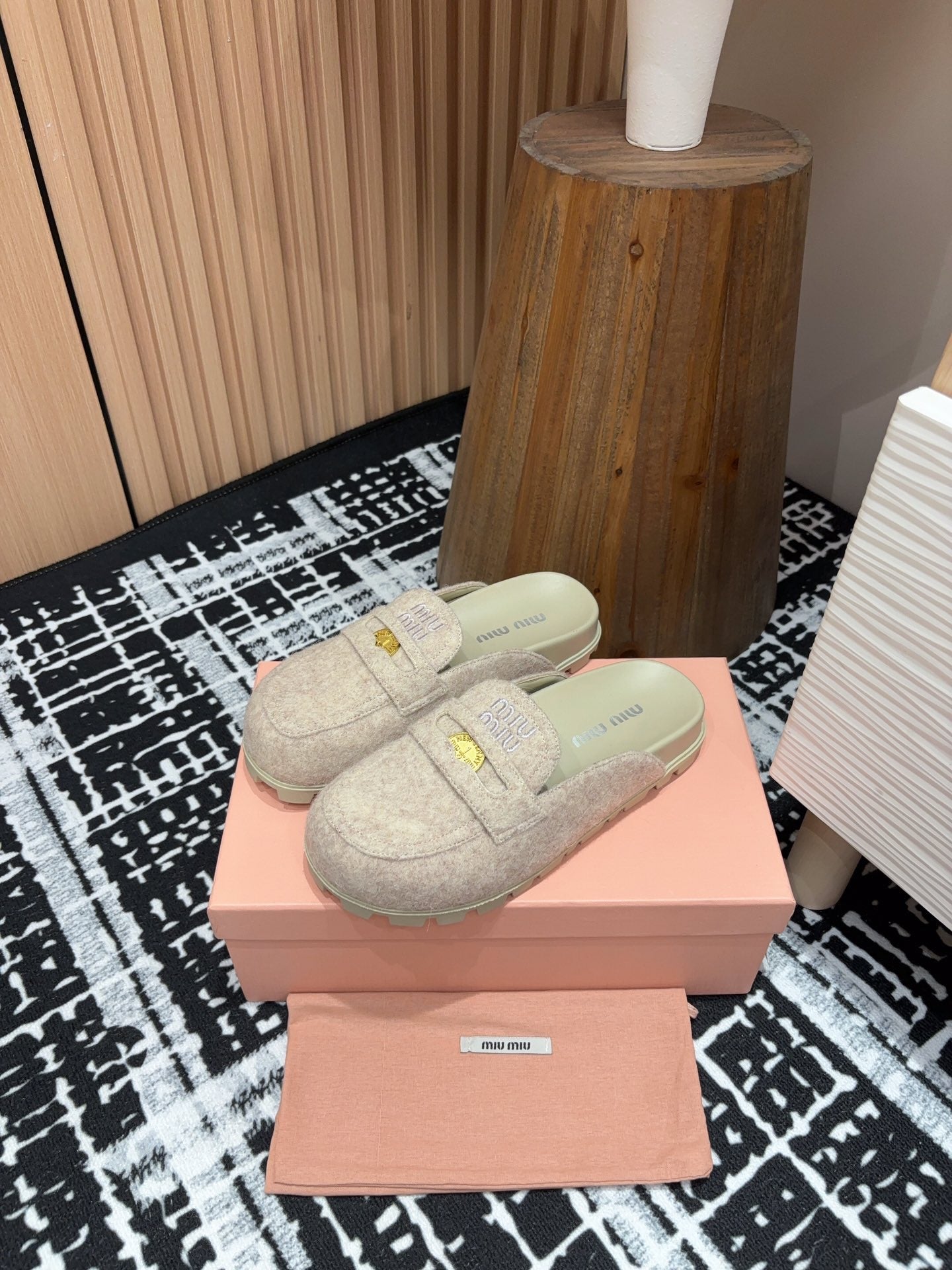Miu slippers Pastel Pink Wool