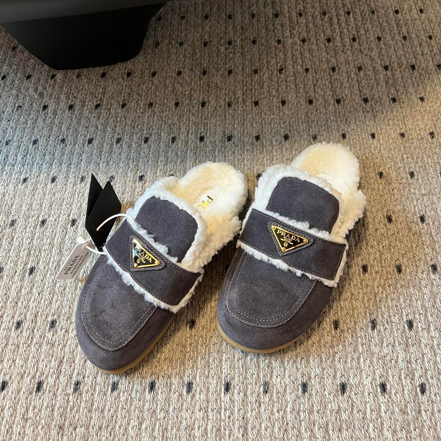 PRA Furry Half-Slipper Dark Gray Suede 478564