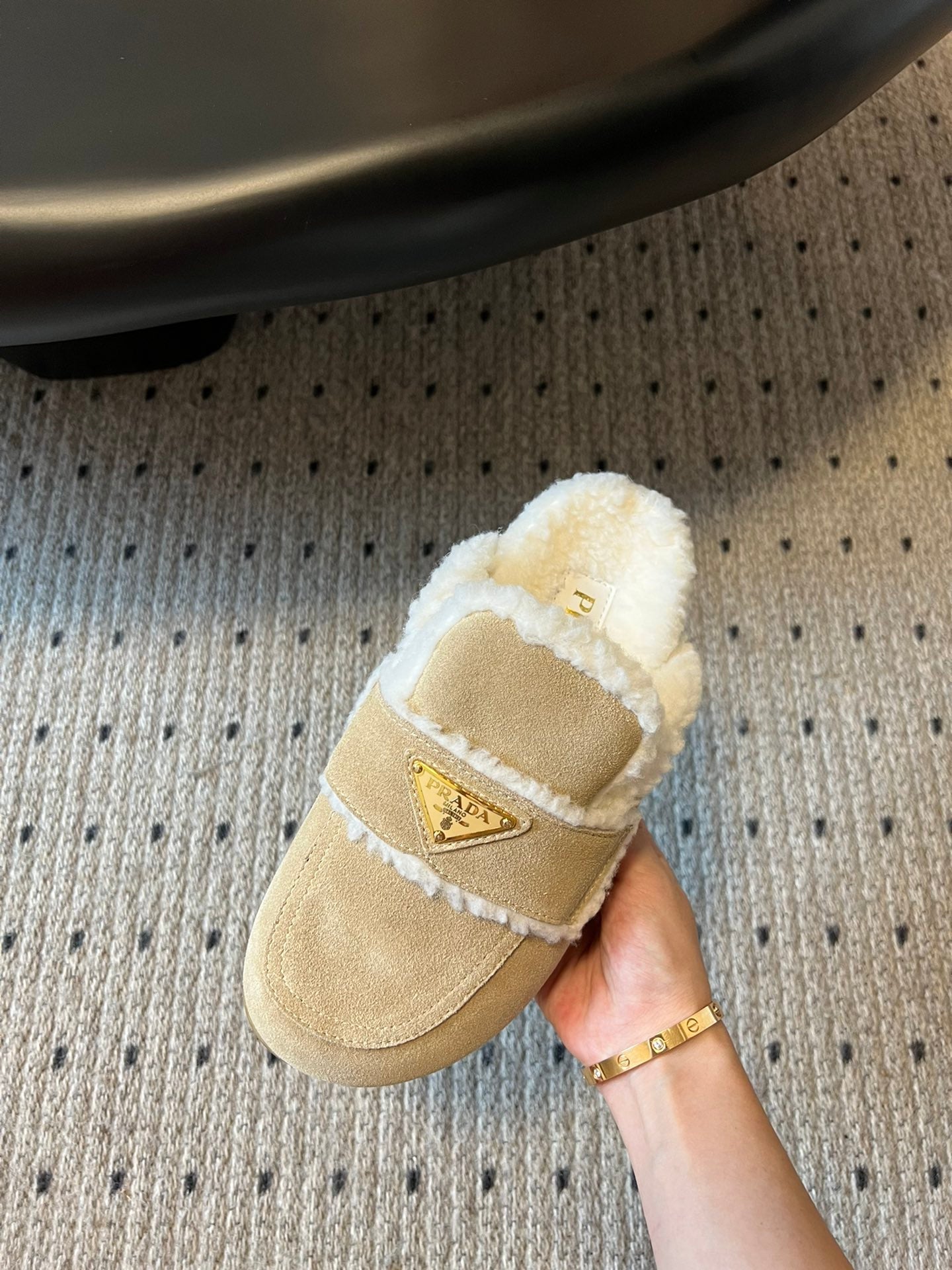 PRA Furry Half-Slipper Beige Suede 478566