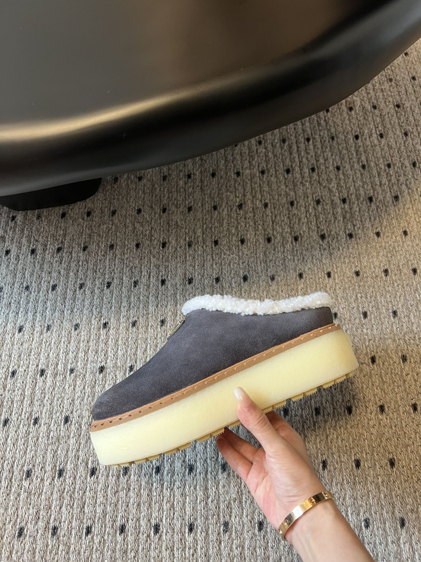 Prada 25s Furry Half-Cover Slippers Gray Suede And Wool 538427