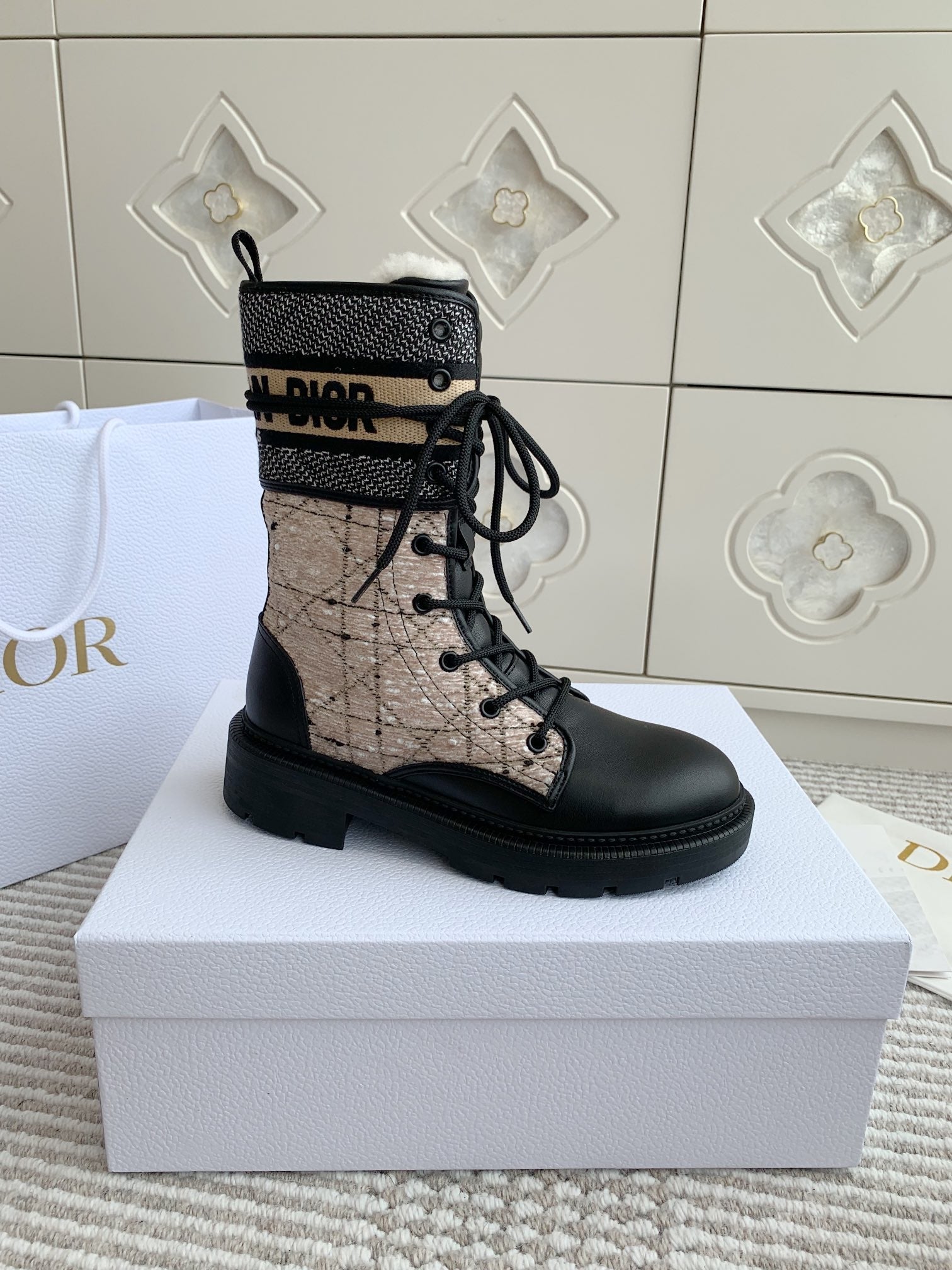 CD D-Major Ankle Boot In Dark Beige Mix Black Canvas With Fleece Lining 105072
