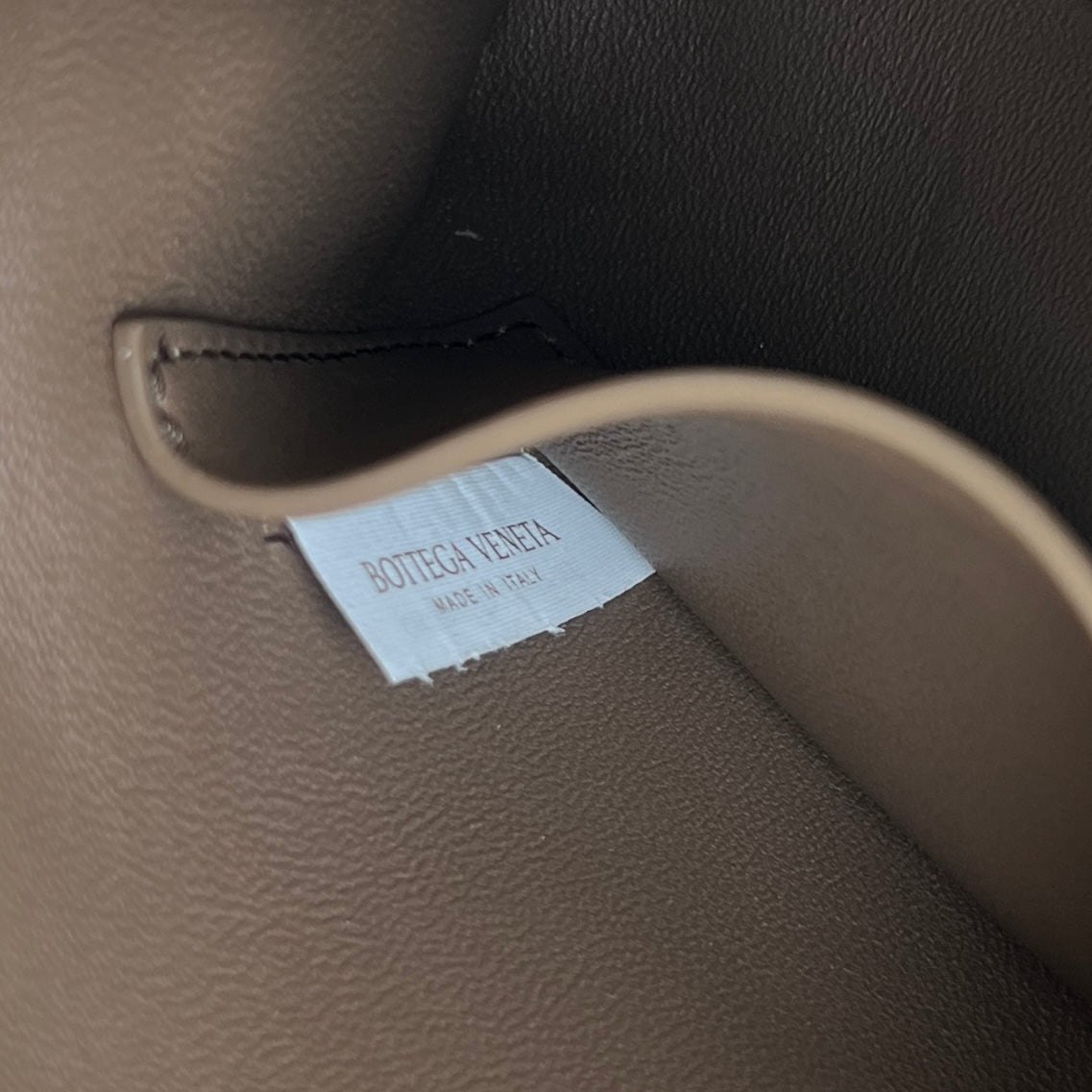 BV Concert Pouch 18.5cm Brown Lambskin