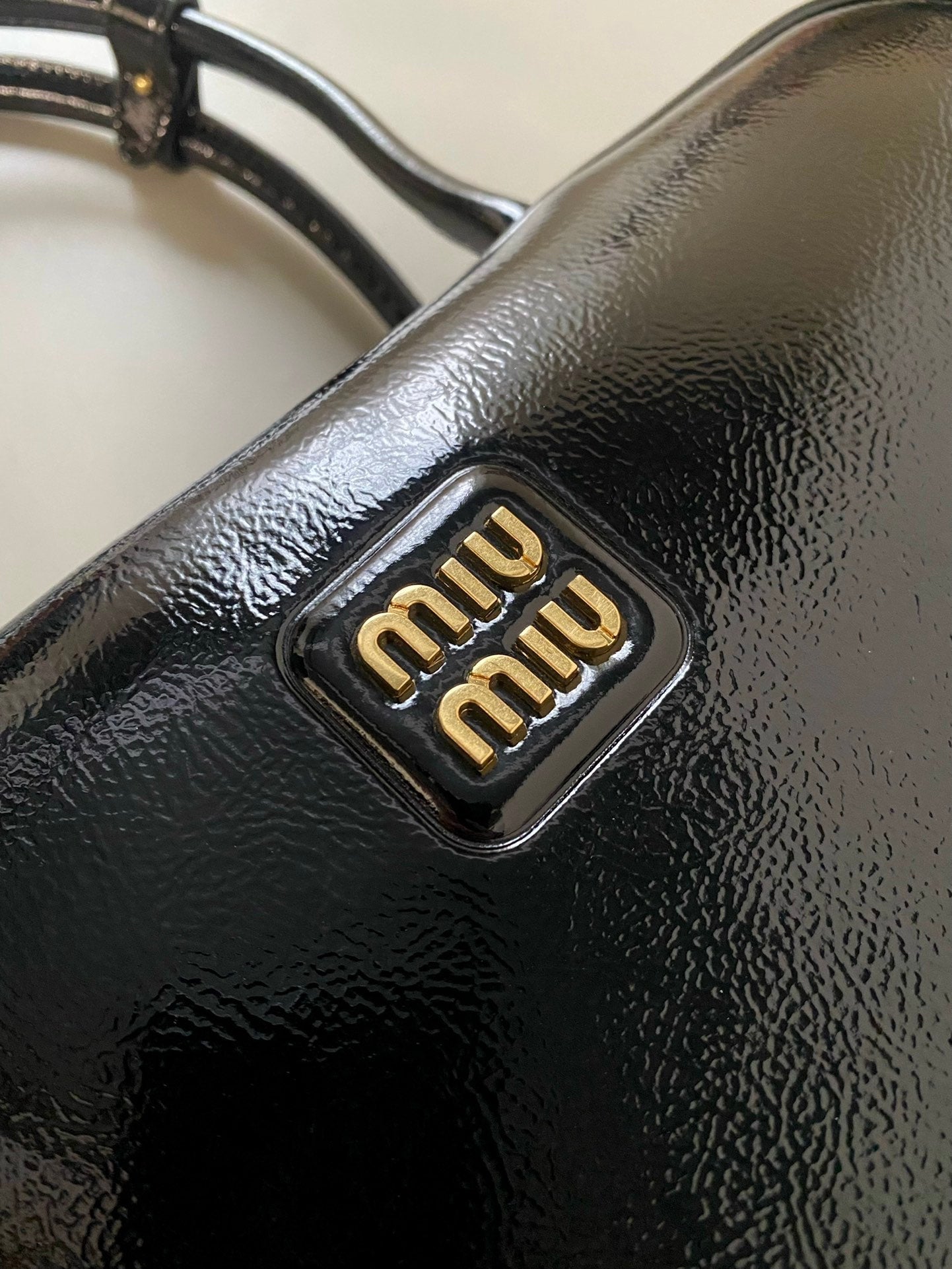 Beau Naplak 34cm Black Patent Leather