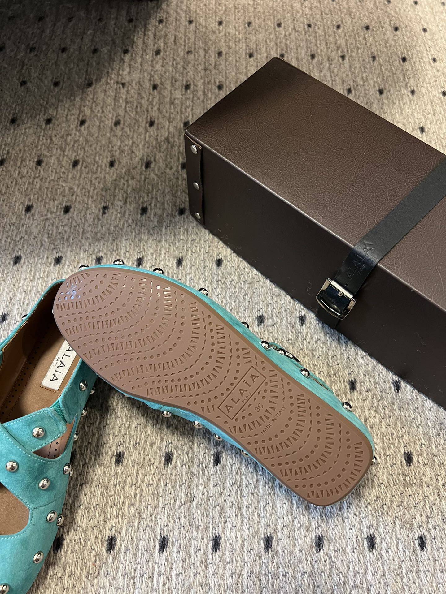 Alaia 25 Criss Cross With Stud Ballet Flats Lagoon Green Suede Sheepskin 303692