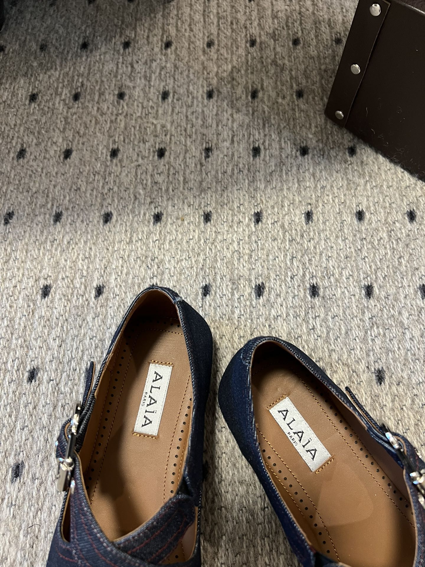 Alaia 25 Criss Cross With Stud Ballet Flats Denim Blue Sheepskin 303695