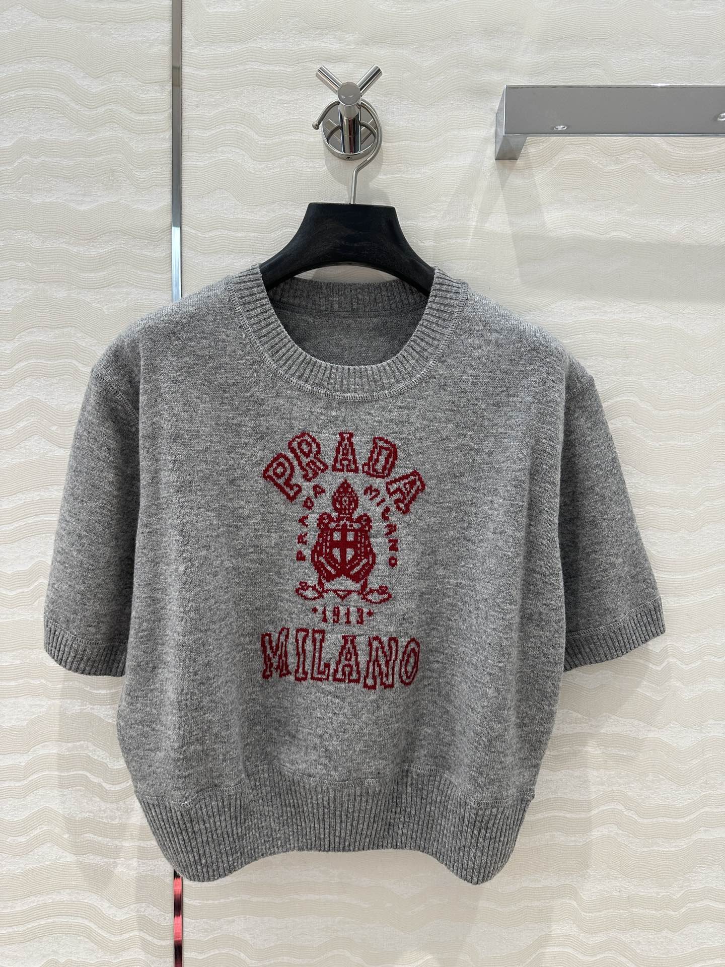 Prada 25 Short-sleeved Sweatshirt Gray mix Red Wool Cashmere