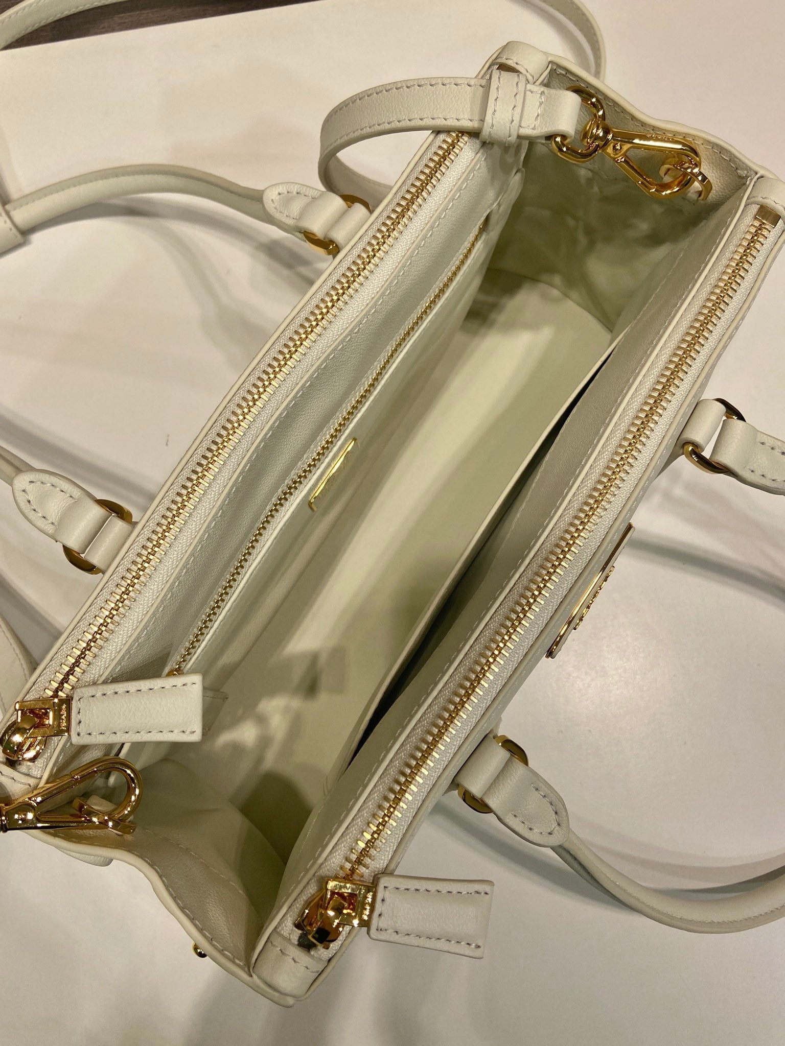 PRA New killer bag white calfskin 340497