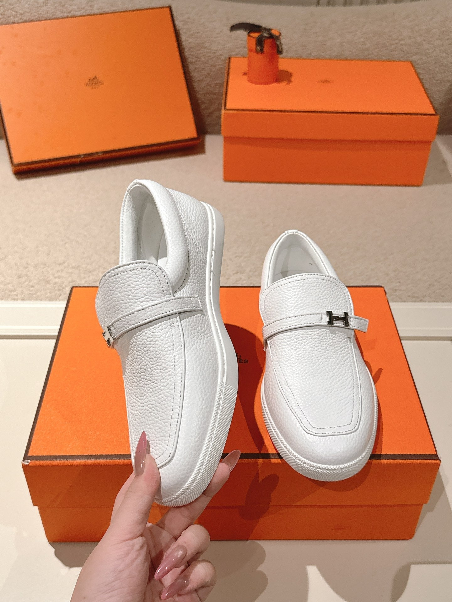 HM 25ss Loafers White Sheepskin 577163