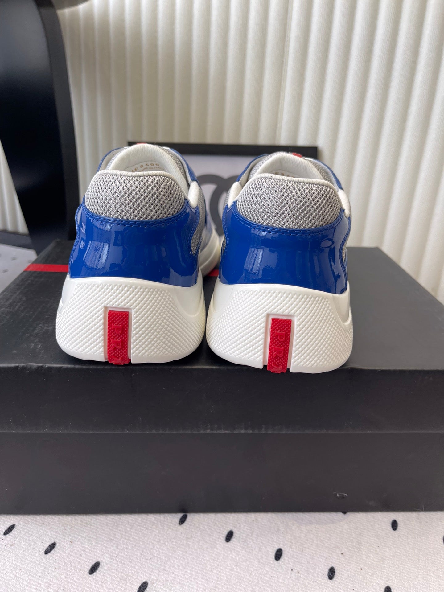 Pra 2025 Sneaker Blue mix Gray Patent Leather Mesh 554575