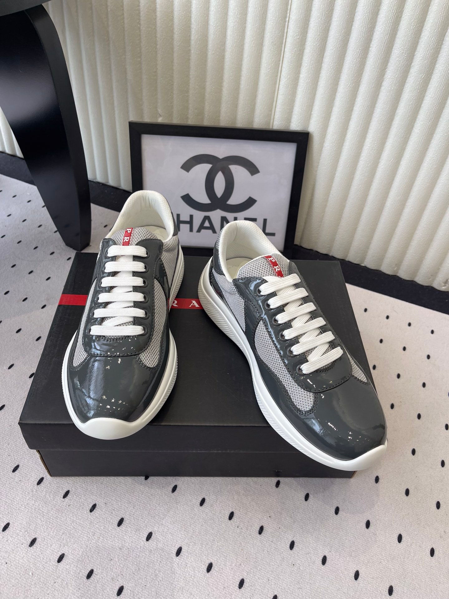 Pra 2025 Sneaker Dark Gray Patent Leather Mesh 554584