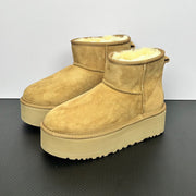 UGG Classic Ultra Mini Platform Boot Light Camel Suede Rubber