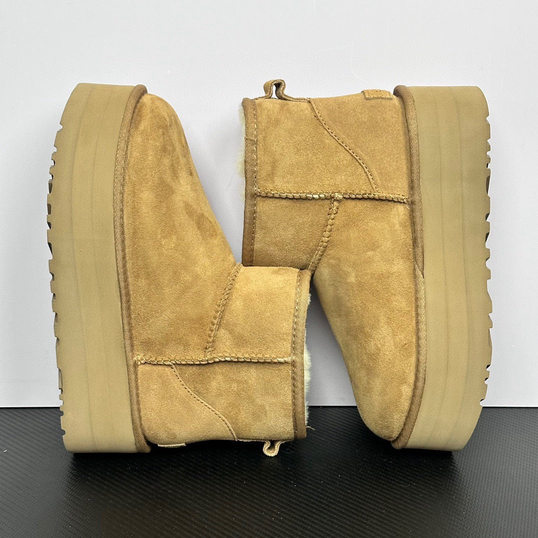 UGG Classic Ultra Mini Platform Boot Light Camel Suede Rubber