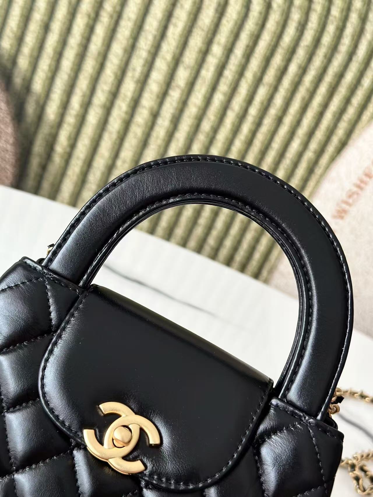 cc 24a nano 19cm kelly shopper bag black lambskin gold hardware