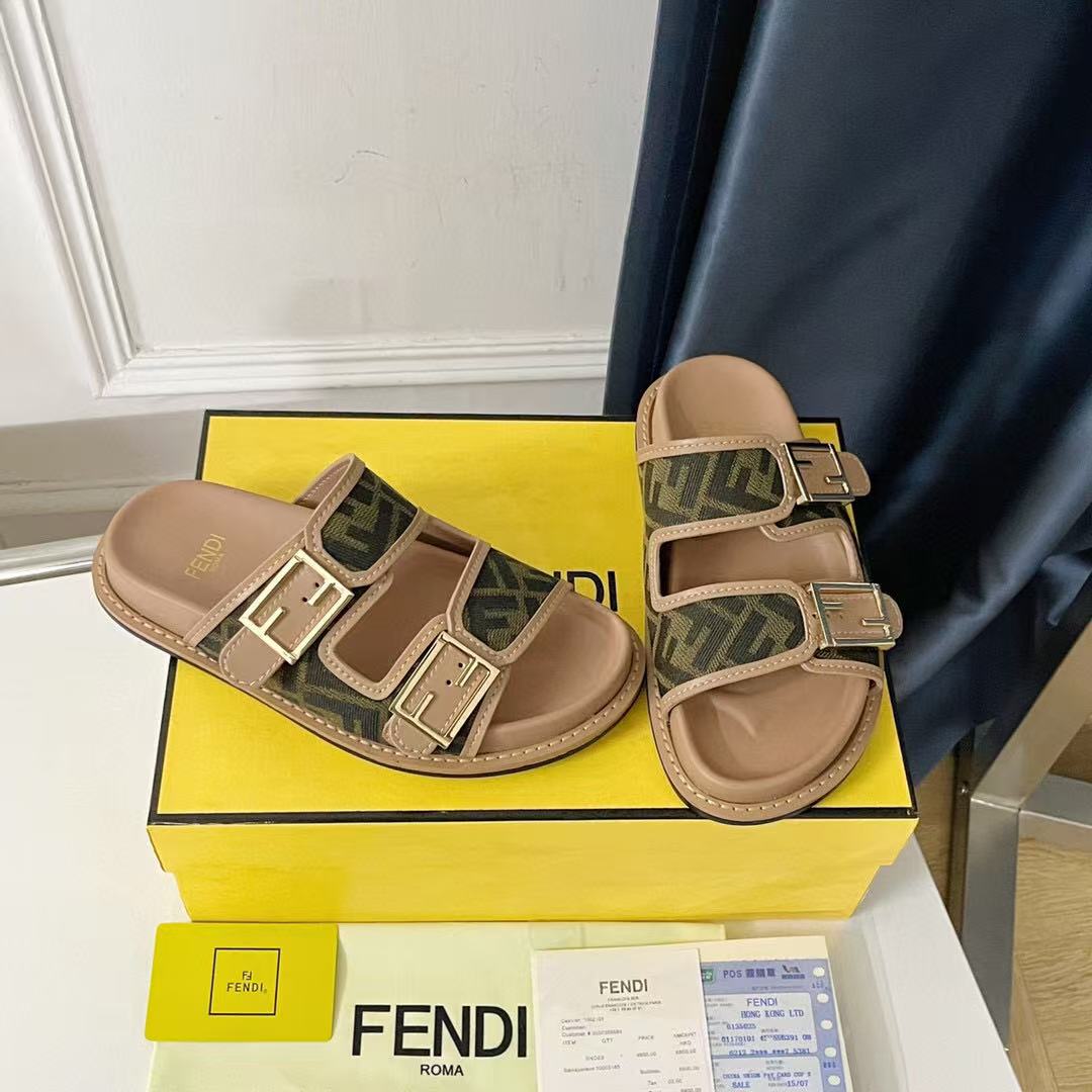 Fendi 25 Sandal Brown Leather Fabric