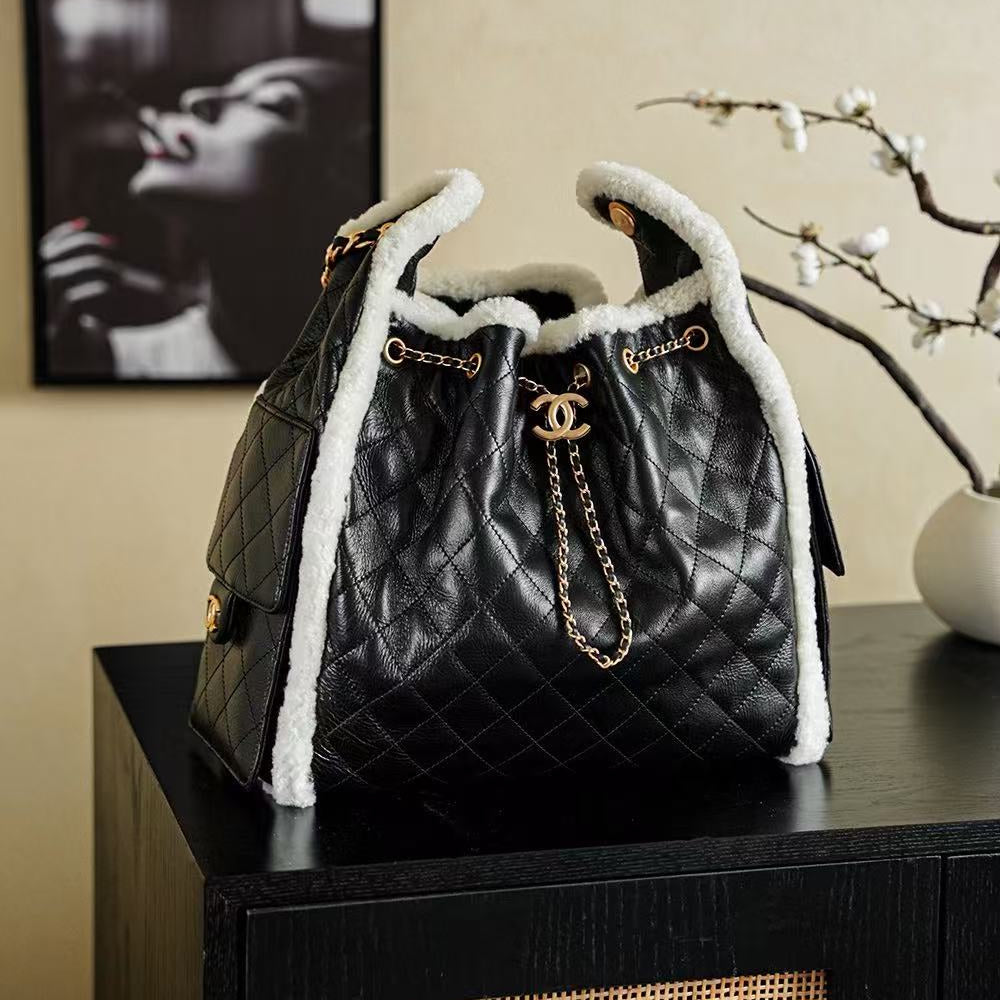 CC 25C Hobo Bag 40cm Black White Lambskin Gold Hardware