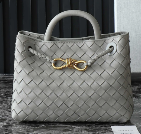 BV 2025 Andiamo 25cm Sterling Color Lambskin