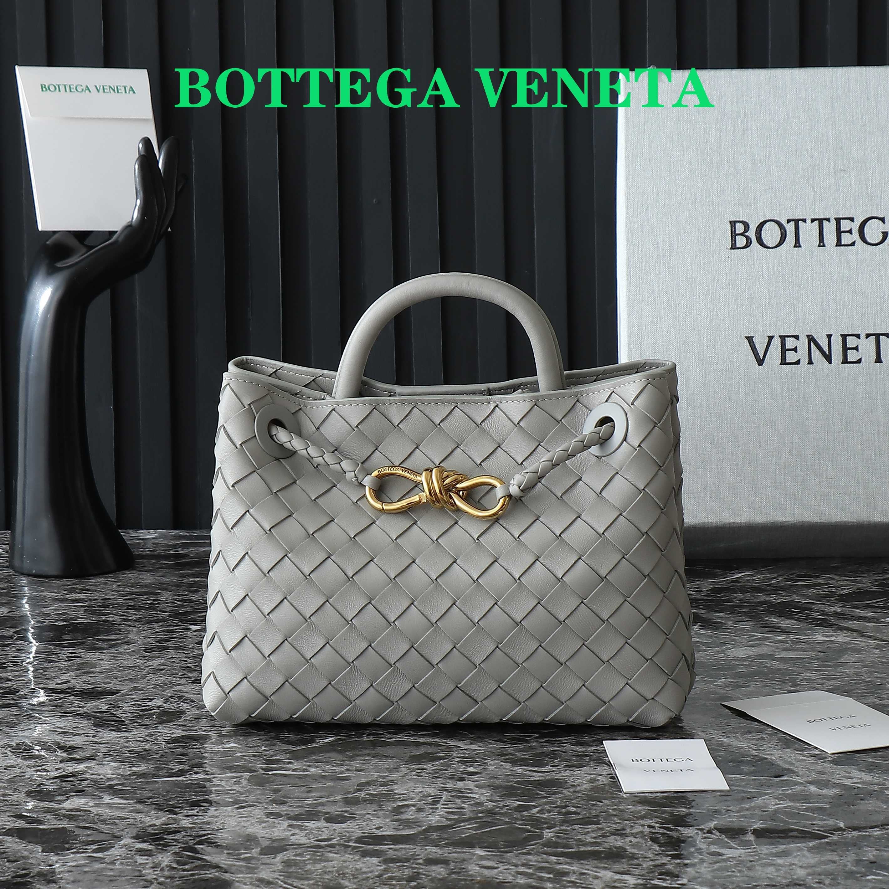 BV 2025 Andiamo 25cm Sterling Color Lambskin