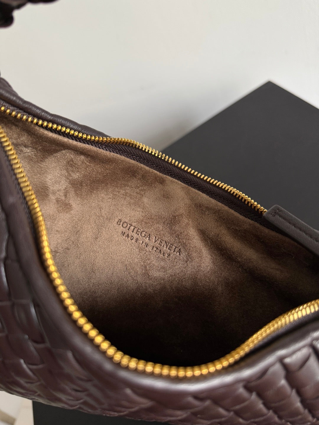 Bottega Veneta Shoulder Bag Brown Intrecciato Leather