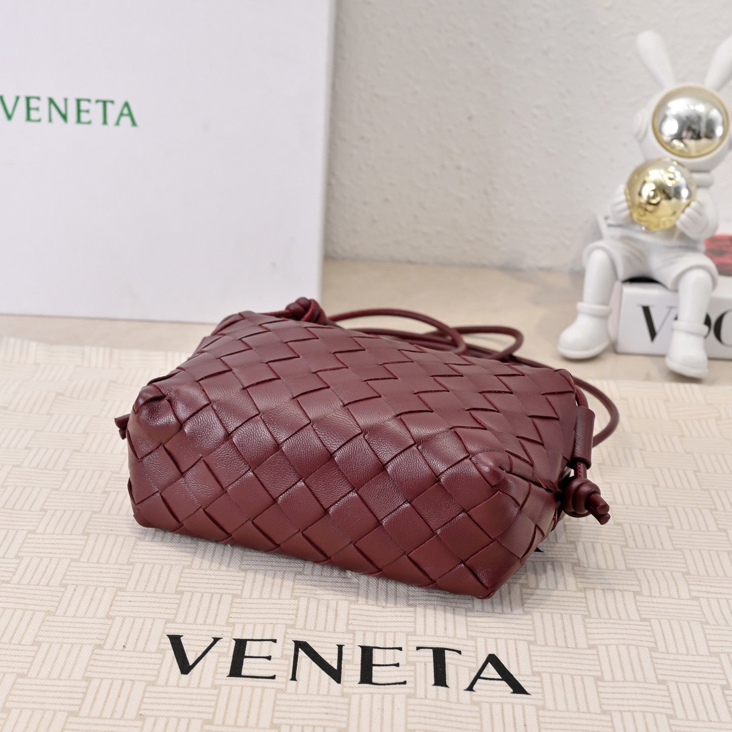 Bottega Veneta 2026 Loop Bag 17cm Burgundy Leather