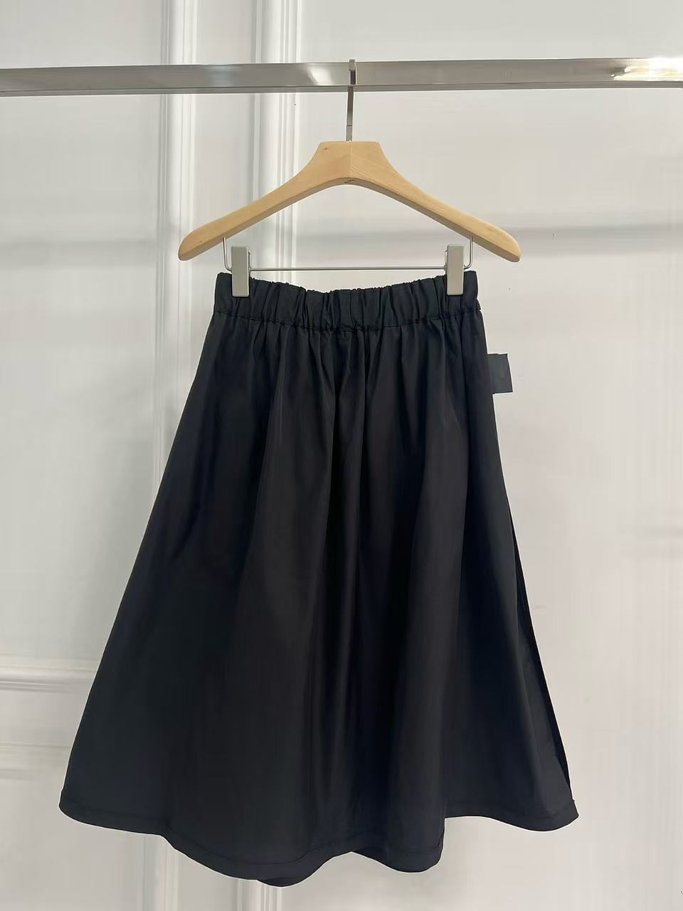 Prada 2026 Pleated Midi Skirt Black Re-Nylon