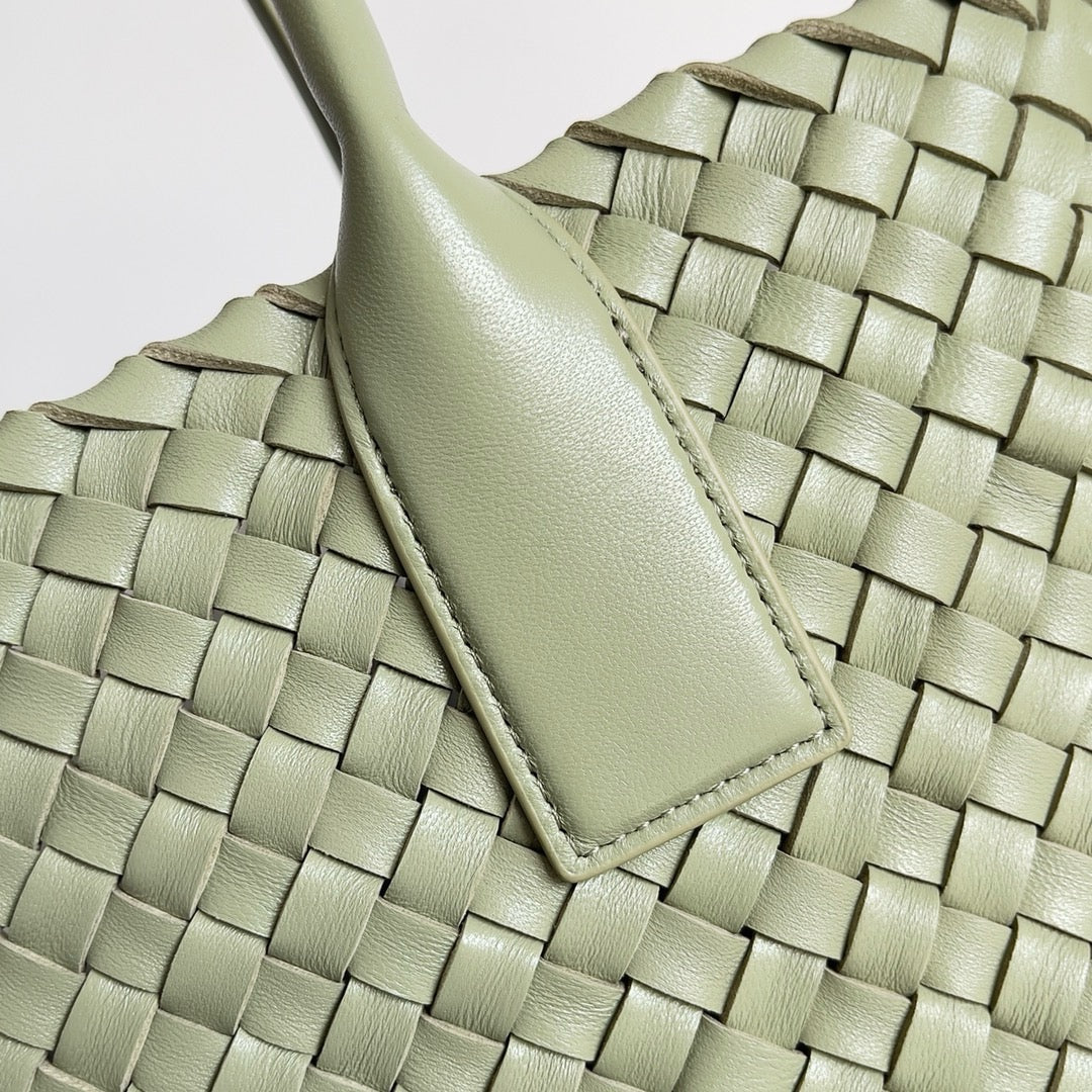 Bottega Veneta 2026 Cabat Tote Bag 48cm Stone Green Lambskin